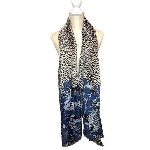 Chico's  Scarf leopard and  Floral Blue Print - Picture 4 of 9
